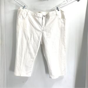 Lane Bryant Size 28 white Denim Capri Jeans